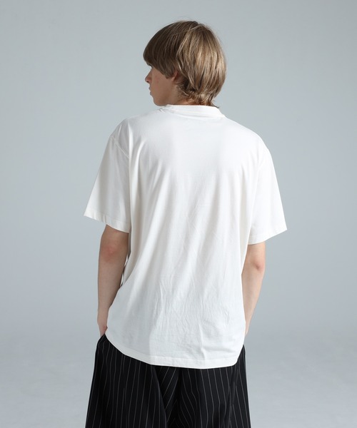 Y-3（ワイスリー）の「Y-3 REGULAR SHORT SLEEVE TEE（Tシャツ/カットソー・メンズ・ホワイト系その他・XX-LARGE/X-LARGE/LARGE/MEDIUM/SMALL/X-SMALL/XX-SMALL）」の5枚目の写真