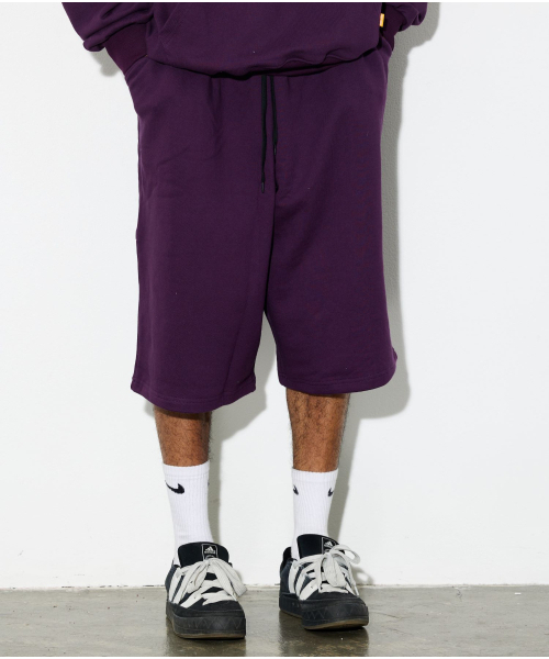 PHILIPPAKER(フィリップペイカー)の「カーペンター バミューダ スウェット 8部パンツ ディープパープル(その他パンツ・メンズ・その他・MEDIUM/LARGE/X-LARGE)」の2枚目の写真