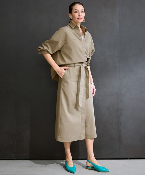 自由区（ジユウク）の「ブラッシュドコットンサテン シャツ（シャツ/ブラウス・レディース・ダークブラウン系/カーキ系・32）」の3枚目の写真