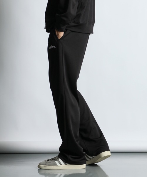 The DUFFER of ST.GEORGE(ザダファーオブセントジョージ)の「【WEB限定アイテム】HONEYCOMB MESH REGULAR FIT TRACK PANTS:セットアップ 吸水速乾 レギュラーフィット メッシュ トラックパンツ(その他パンツ・メンズ・グレー/ブラック・SMALL/MEDIUM/LARGE/X-LARGE)」の7枚目の写真