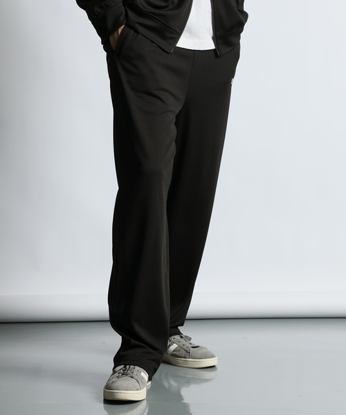 The DUFFER of ST.GEORGE(ザダファーオブセントジョージ)の「【WEB限定アイテム】HONEYCOMB MESH REGULAR FIT TRACK PANTS:セットアップ 吸水速乾 レギュラーフィット メッシュ トラックパンツ(その他パンツ・メンズ・グレー/ブラック・SMALL/MEDIUM/LARGE/X-LARGE)」の3枚目の写真