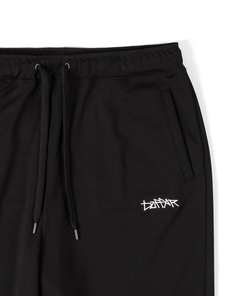 The DUFFER of ST.GEORGE(ザダファーオブセントジョージ)の「【WEB限定アイテム】HONEYCOMB MESH REGULAR FIT TRACK PANTS:セットアップ 吸水速乾 レギュラーフィット メッシュ トラックパンツ(その他パンツ・メンズ・グレー/ブラック・SMALL/MEDIUM/LARGE/X-LARGE)」の11枚目の写真
