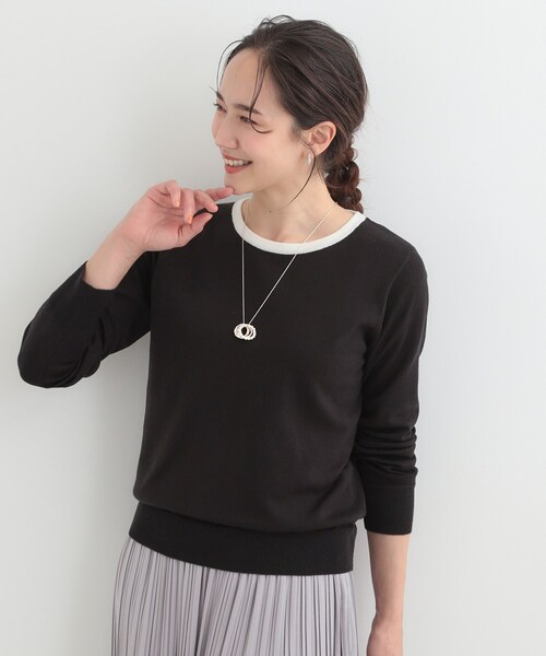 SHOO・LA・RUE（シューラルー）の「【洗濯機可/S-LL/アンサンブル可】シンプルきれい見え クルーネックニット（ニット/セーター・レディース・ベビーピンク/イエロー系その他/ブラック系2/ホワイト系3・04/03/02/01）」の7枚目の写真