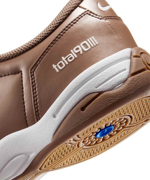 NIKE(ナイキ)の「ナイキ トータル 90 メンズシューズ / Nike Total 90 Men's Shoes HQ2851-202 Mink Brown(スニーカー・メンズ・ブラウン系その他・25.5/26/26.5/27/27.5/28/29.5/24/24.5/25/28.5/29/30)」の10枚目の写真