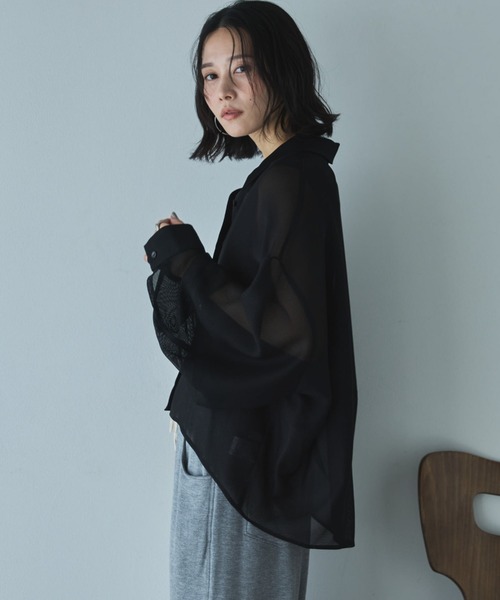 Doux archives(ドゥアルシーヴ)の「【EC先行予約】メッシュドルマンシャツ(シャツ/ブラウス・レディース・オフホワイト/ブラック/キャメル・FREE)」の14枚目の写真