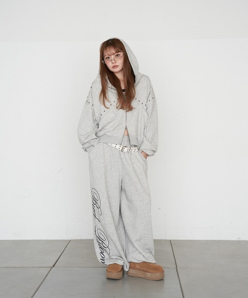 RAY CASSIN（レイカズン）の「【セットアップで着られる】ピグメントスタッズドルマンスウェットパーカー（スウェット・レディース・グレー/ブラウン系その他2/ベージュ系その他2・FREE）」の11枚目の写真