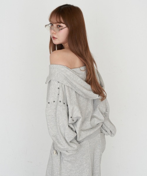 RAY CASSIN（レイカズン）の「【セットアップで着られる】ピグメントスタッズドルマンスウェットパーカー（スウェット・レディース・グレー/ブラウン系その他2/ベージュ系その他2・FREE）」の5枚目の写真