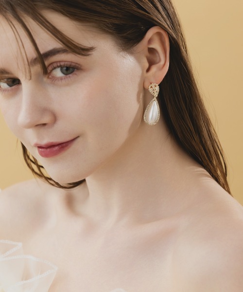 LA MUe(ラミュー)の「【LA MUE】シルバー925ポスト パール×ビジュー ドロップピアス(ピアス(両耳用)・レディース・ゴールド/シルバー・FREE)」の5枚目の写真
