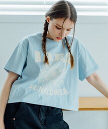IAER（アイアー）の「ワイドクロップサンフラワー半袖Tシャツ-スカイブルー（Tシャツ/カットソー）」
