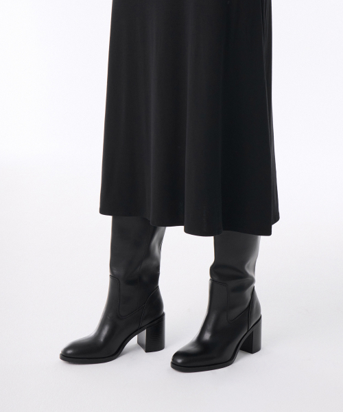 MUSINSA STANDARD WOMAN（ムシンサスタンダードウーマン）の「ウィメンズソフトジャージフレアロングドレス[ブラック]（ワンピース・レディース・その他・SMALL/MEDIUM/LARGE/X-SMALL）」の4枚目の写真