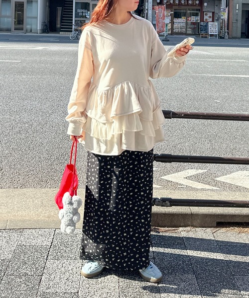 PILIT(ピリット)の「ティアードペプラムトップス(Tシャツ/カットソー・レディース・アイボリー/ブラック・MEDIUM)」の9枚目の写真