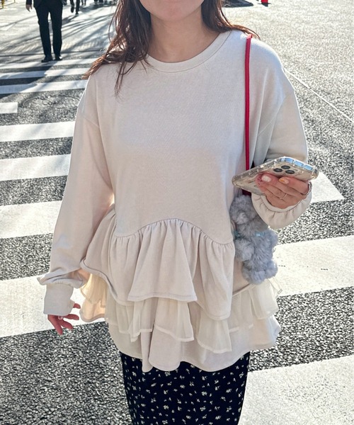 PILIT(ピリット)の「ティアードペプラムトップス(Tシャツ/カットソー・レディース・アイボリー/ブラック・MEDIUM)」の5枚目の写真