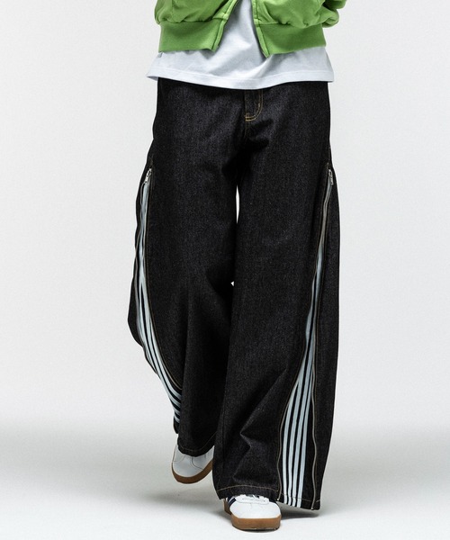 ILL'S(イルズ)の「2way SIDE ZIP BARREL-LEG DENIM PANTS / 2wayサイドジップバレルレッグデニムパンツ バギーパンツ ワイド サイドライン メンズ レディース ユニセックス(デニムパンツ・メンズ・ブラック/グレー/ブルー・M/L)」の4枚目の写真