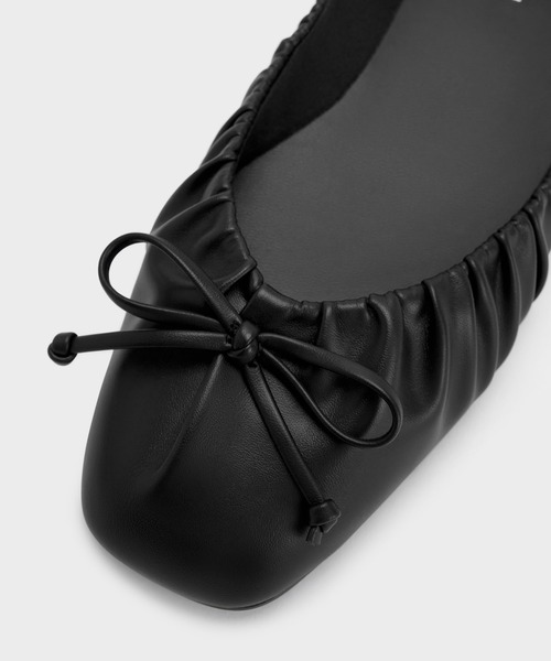 CHARLES & KEITH（チャールズ & キース）の「ルーシュドボウ バレエフラット（バレエシューズ・レディース・ブラック/サンドベージュ・25cm/24.5cm/23.5cm/23cm/22.5cm）」の12枚目の写真