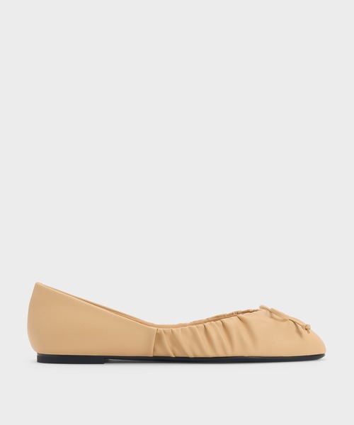 CHARLES & KEITH（チャールズ & キース）の「ルーシュドボウ バレエフラット（バレエシューズ・レディース・ブラック/サンドベージュ・25cm/24.5cm/23.5cm/23cm/22.5cm）」の4枚目の写真