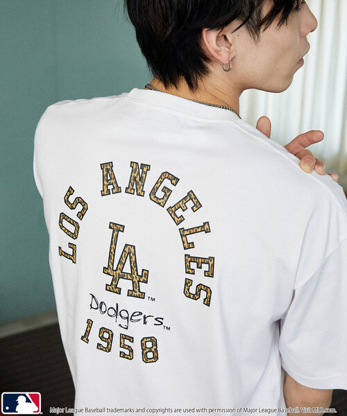 PUBLUX(パブリュクス)の「PUBLUX/パブリュクス <機能性素材>別注MLB レオパード柄 ロゴ Tシャツ 限定展開(Tシャツ/カットソー・メンズ・ブラック/オフホワイト/ネイビー/ライトグレー/ホワイト/ブラウン・S/L/M)」の20枚目の写真