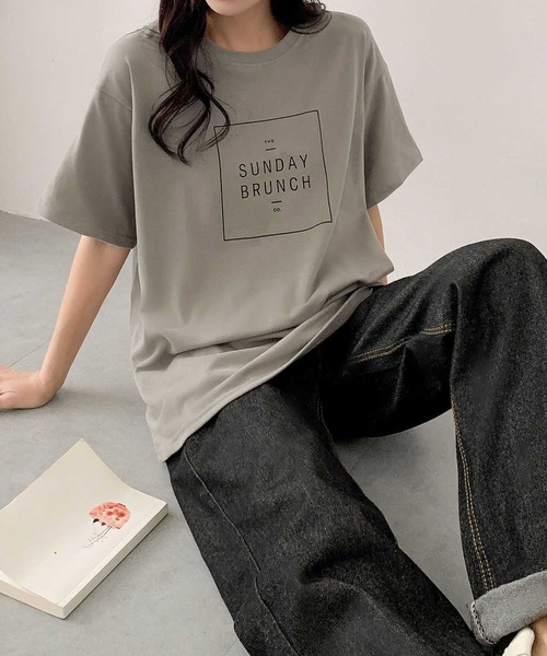 LOWO(ロワ)の「英字ロゴプリントオーバーサイズ半袖Tシャツ(コットン/カジュアル)(Tシャツ/カットソー・レディース・ネイビー/ホワイト/グレー・FREE)」の16枚目の写真