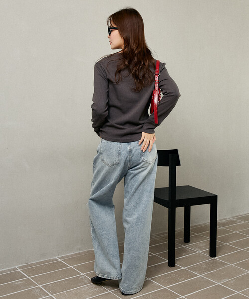 MARY QUANT(マリークワント)の「MARY QUANT × PUBLUX/マリークワント リブヘンリーネックロンT 限定展開(Tシャツ/カットソー・レディース・ネイビー/チャコールグレー/グレー/ブラウン/イエロー系その他・フリ-)」の17枚目の写真