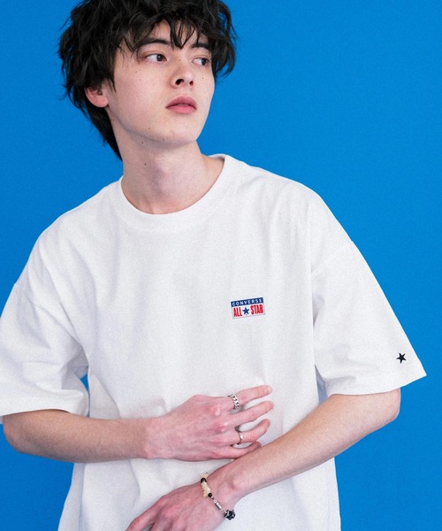 CONVERSE(コンバース)の「CONVERSE コンバース 天竺プレートロゴ半袖クルーネックTシャツ/ハーフスリーブカットソー(Tシャツ/カットソー・メンズ・ホワイト/オートミール/ネイビー/ブラック・L/M/XL)」の1枚目の写真