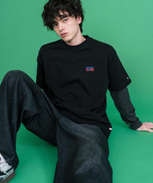 CONVERSE(コンバース)の「CONVERSE コンバース 天竺プレートロゴ半袖クルーネックTシャツ/ハーフスリーブカットソー(Tシャツ/カットソー・メンズ・ホワイト/オートミール/ネイビー/ブラック・L/M/XL)」の3枚目の写真