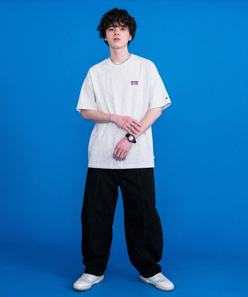 CONVERSE(コンバース)の「CONVERSE コンバース 天竺プレートロゴ半袖クルーネックTシャツ/ハーフスリーブカットソー(Tシャツ/カットソー・メンズ・ホワイト/オートミール/ネイビー/ブラック・L/M/XL)」の18枚目の写真