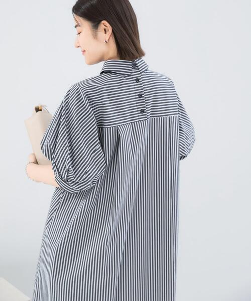 URBAN RESEARCH ROSSO WOMEN(アーバンリサーチ ロッソ)の「『別注』ELENDEEK×ROSSO RELAXY SHIRT ONE-PIECE(ワンピース・レディース・オフホワイト/ブラック系その他/ブルー系その他・1)」の16枚目の写真