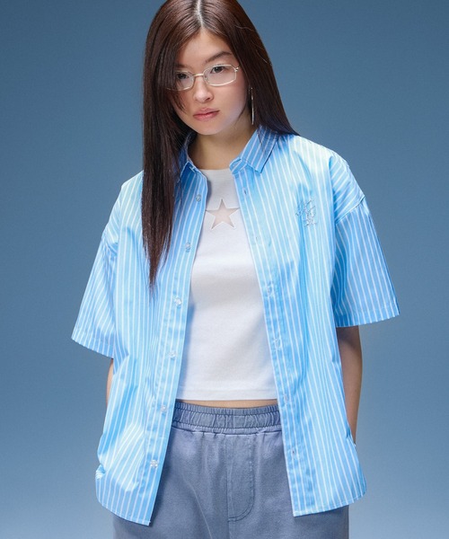 X-girl(エックスガール)の「STRIPED RHINESTONE S/S SHIRT(シャツ/ブラウス・レディース・ライトブルー/ピンク・S/M)」の5枚目の写真