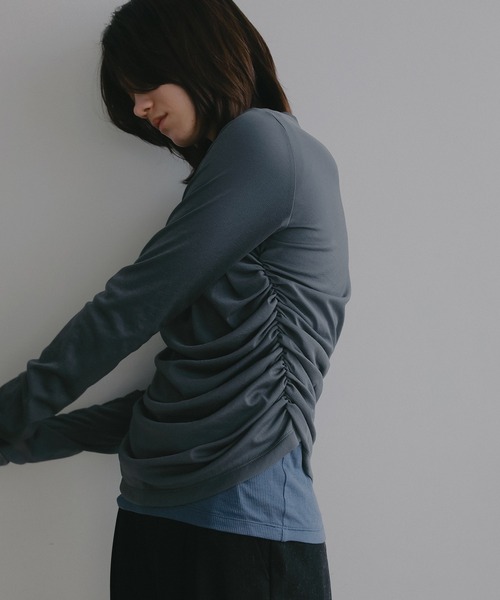 MANOF(マノフ)の「SHEER LAYERED CUT TOPS(Tシャツ/カットソー・レディース・ブラック/アイボリー/ブルー・F)」の3枚目の写真