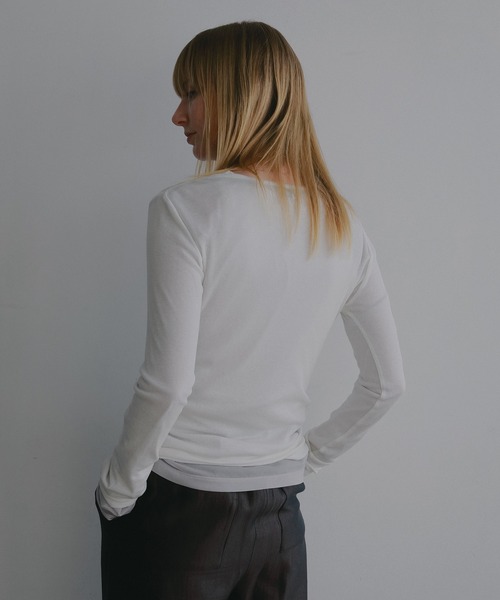 MANOF(マノフ)の「SHEER LAYERED CUT TOPS(Tシャツ/カットソー・レディース・ブラック/アイボリー/ブルー・F)」の21枚目の写真