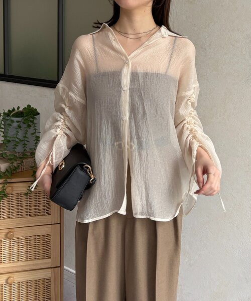 Thevon(ゼボン)の「ラメワッシャー袖シャーリングシアーシャツ(シャツ/ブラウス・レディース・ピンク/ブラウン/サックスブルー/アイボリー・FREE)」の5枚目の写真