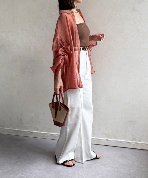 Thevon(ゼボン)の「【新色登場!】ラメワッシャー袖シャーリングシアーシャツ(シャツ/ブラウス・レディース・ピンク/ブラウン/サックスブルー/アイボリー/グリーン/オレンジ・FREE)」の7枚目の写真
