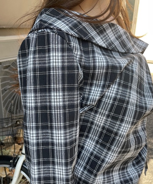 ROGER AND RAW(ロジャーアンドロウ)の「チェック柄ワンショルブラウス(シャツ/ブラウス・レディース・ブラック/レッド・FREE)」の16枚目の写真