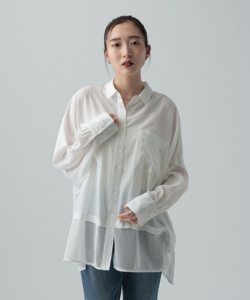 LEPSIM(レプシィム)の「異素材切り替えポンチョシャツ 651444(シャツ/ブラウス・レディース・ブラウン/オフホワイト/ホワイト×ブラック/ブラック/イエロー/ホワイト・FREE)」の2枚目の写真