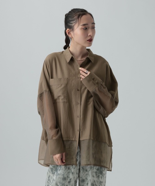 LEPSIM(レプシィム)の「異素材切り替えポンチョシャツ 651444(シャツ/ブラウス・レディース・ブラウン/オフホワイト/ホワイト×ブラック/ブラック/イエロー/ホワイト・FREE)」の21枚目の写真