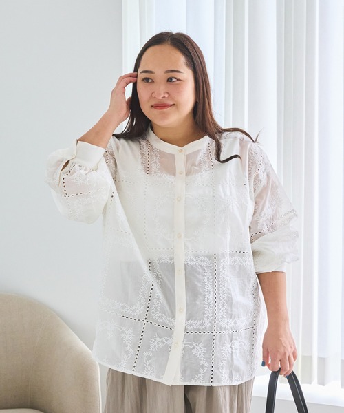 LAVEANGE（ラビアンジェ）の「スクエア刺繍レースブラウス（シャツ/ブラウス・レディース・アイボリー/ブラック・5L/4L/3L/LL/M）」の10枚目の写真