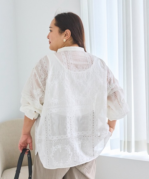 LAVEANGE（ラビアンジェ）の「スクエア刺繍レースブラウス（シャツ/ブラウス・レディース・アイボリー/ブラック・5L/4L/3L/LL/M）」の12枚目の写真