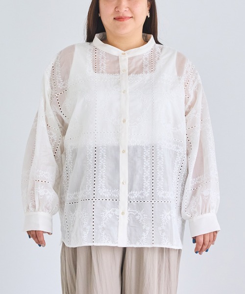 LAVEANGE（ラビアンジェ）の「スクエア刺繍レースブラウス（シャツ/ブラウス・レディース・アイボリー/ブラック・5L/4L/3L/LL/M）」の7枚目の写真