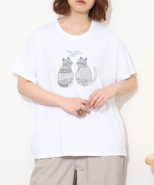 Emago(イマゴ)の「EMAGO 2匹のねこ刺繍T 半袖(Tシャツ/カットソー・レディース・ホワイト/オレンジ/ブラック・FREE)」の3枚目の写真
