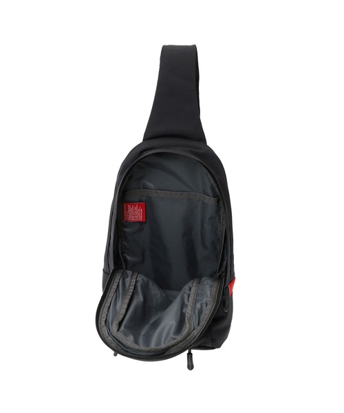 Manhattan Portage(マンハッタンポーテージ)の「NEUES LITTLE ITALY CROSSBODY BAG TUSSAH PVC(ボディバッグ/ウエストポーチ・メンズ・ブラック・SMALL)」の14枚目の写真