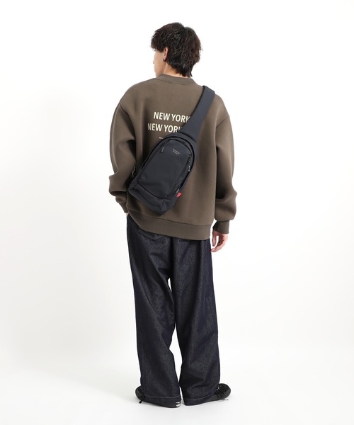 Manhattan Portage(マンハッタンポーテージ)の「NEUES LITTLE ITALY CROSSBODY BAG TUSSAH PVC(ボディバッグ/ウエストポーチ・メンズ・ブラック・SMALL)」の8枚目の写真