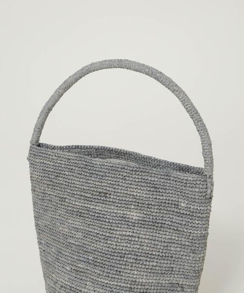 MADE IN MADA(メイドインマダ)の「MADE IN MADA/NAVIO BAG(かごバッグ・レディース・ベージュ系その他4/ライトグレー・FREE)」の6枚目の写真