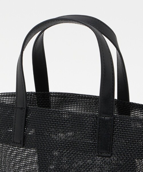 UNITED ARROWS(ユナイテッドアローズ)の「コンビ メッシュ トートバッグ S(トートバッグ・レディース・ベージュ/ブラック/グレー系/ネイビー・FREE)」の17枚目の写真