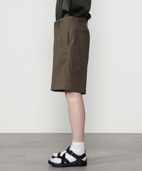 ORCIVAL(オーシバル)の「ORCIVAL | 〈別注〉 ボディシェルオックスフォード タックショーツ MEN(その他パンツ・メンズ・アイボリー/ブラック/モカ・3/4)」の11枚目の写真