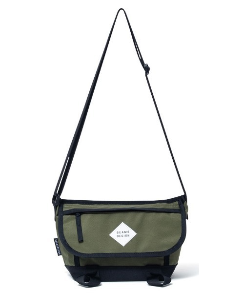 BEAMS DESIGN(ビームス デザイン)の「BEAMSDESIGN(ビームスデザイン)Slash かぶせショルダーバッグ(S)(ショルダーバッグ・メンズ・ベージュ/パープル/グリーン/ブラック/カーキ・FREE)」の3枚目の写真