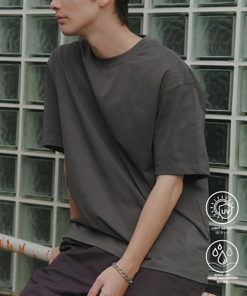 MAISON CLUB(メゾンクラブ)の「【MAISON CLUB】Function Crew Neck Tee /UVカット/機能素材/接触冷感/速乾 KNF-YI(Tシャツ/カットソー・メンズ・ダークグレー/ブラック/ライトグレー/ホワイト・XL/M/L)」の4枚目の写真