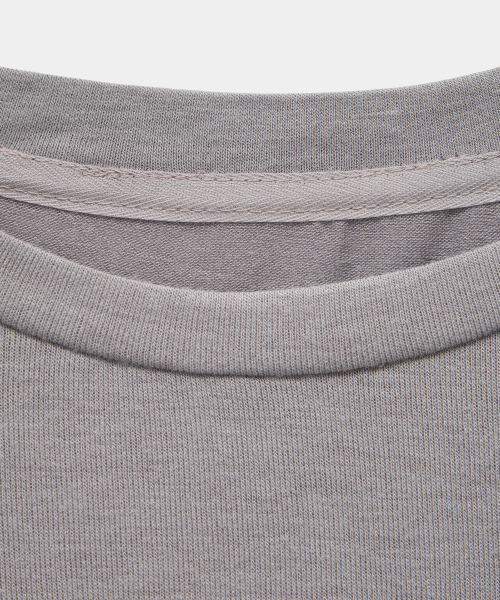ETRE AU SOMMET(エトレオソメ)の「Drape Pintuck Zipper Roll-Up Short Top (Gray)(Tシャツ/カットソー・レディース・ダークグレー・FREE)」の9枚目の写真