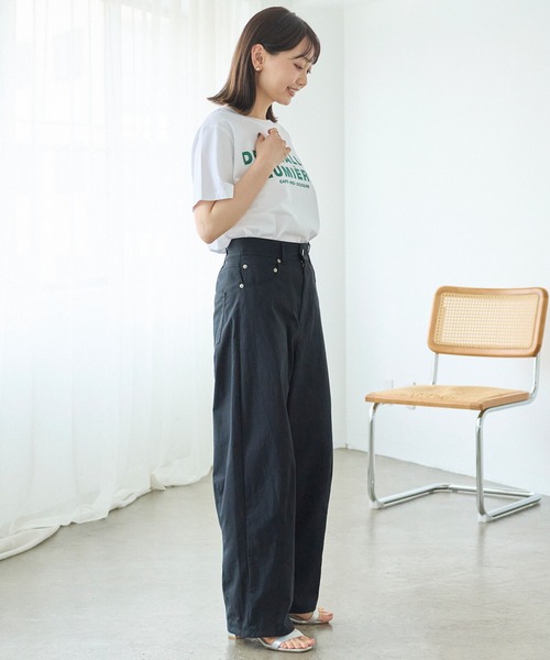 LAVEANGE（ラビアンジェ）の「カーブチノワイドパンツ｜ラクなのに美脚見え/大人カジュアル/チノパン/後ろゴム/きれいめ（チノパンツ・レディース・ベージュ/ブラウン/ブラック・4L/M/LL/5L/3L）」の11枚目の写真
