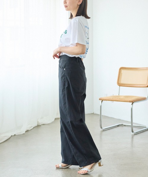 LAVEANGE（ラビアンジェ）の「カーブチノワイドパンツ｜ラクなのに美脚見え/大人カジュアル/チノパン/後ろゴム/きれいめ（チノパンツ・レディース・ベージュ/ブラウン/ブラック・4L/M/LL/5L/3L）」の12枚目の写真