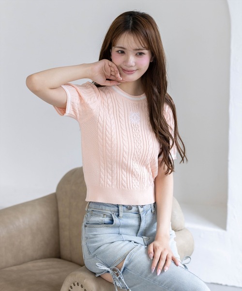 clear（クリア）の「配色ラインワンポイント刺繍ニットトップス［骨格ウェーブ／フェミニン／ガーリー／きれいめ／上品］（ニット/セーター・レディース・オフホワイト/ネイビー/ピンク/サックスブルー・F）」の11枚目の写真