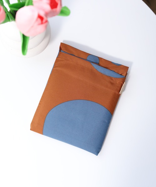 392 plusm(サンキューニプリュスエム)の「392plusm 392PLUSM ECO BAG_BIG サンキューニ プリュスエム エコバッグ ビッグ(エコバッグ/サブバッグ・メンズ・カーキ系2/ブルー系3/イエロー系3/ピンク系3/ブラウン系2/レッド系2/ブラック系2/イエロー系2・ONE)」の10枚目の写真